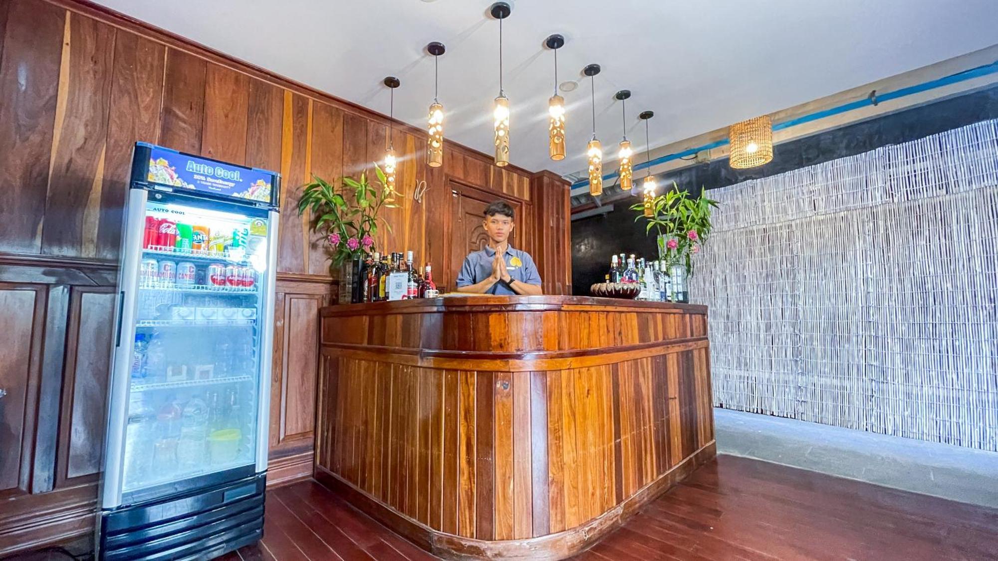 Siem Reap Center Hotel מראה חיצוני תמונה