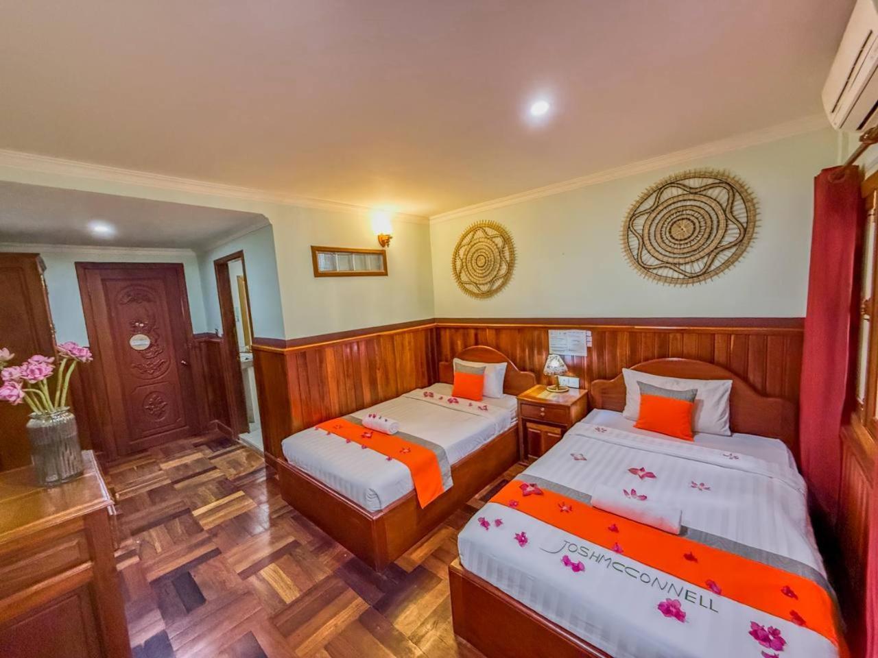 Siem Reap Center Hotel מראה חיצוני תמונה