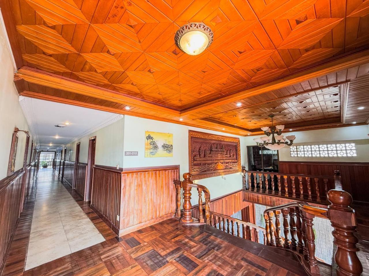 Siem Reap Center Hotel מראה חיצוני תמונה